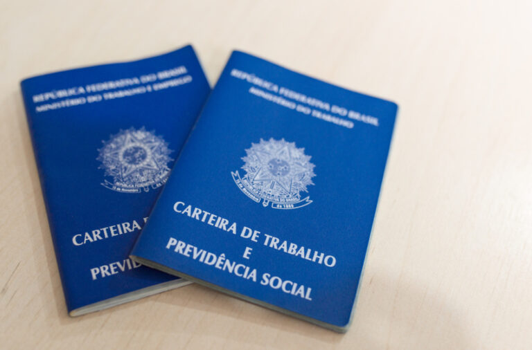 Câmara aprova fim da escala 6×1 e redução da jornada de trabalho