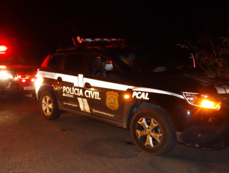 Polícia investiga ossadas encontradas no bairro do Feitosa