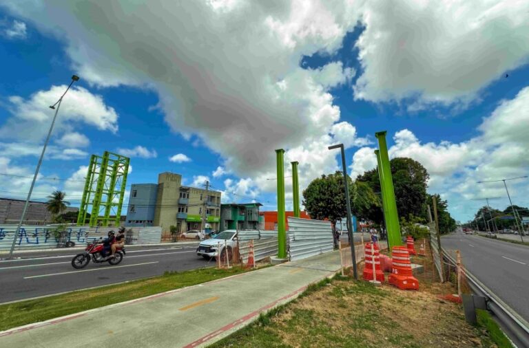 Instalação de passarela fecha trecho da Avenida Durval de Góes Monteiro nos dias 1, 8 e 9 de novembro