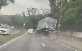 Motorista de caminhão joga veículo contra carro e provoca grave acidente no Rio de Janeiro
