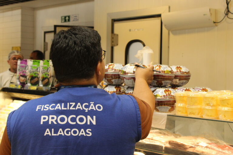 Procon Alagoas realiza pesquisa de preços para o Natal