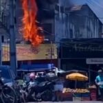 Poste pega fogo no bairro do Jacintinho