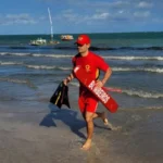 Corpo de homem é resgatado no mar da Praia de Ipioca