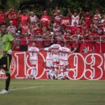 CRB vence Penedense e assume a liderança do Campeonato Alagoano