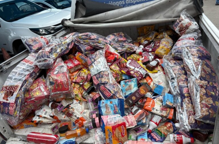 Vigilância Sanitária recolhe mais de 200 quilos de produtos impróprios para consumo em feira livre em Maceió