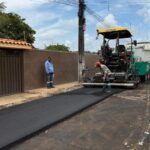 Pavimentação asfáltica chega a mais vias de Ipioca