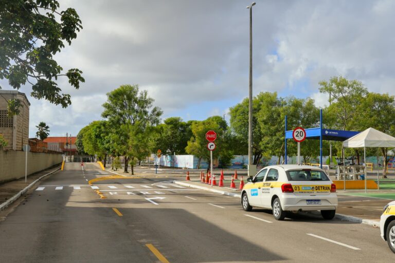 Prova prática: Detran-AL elimina baliza e meia-embreagem; veículos particulares e automáticos são liberados