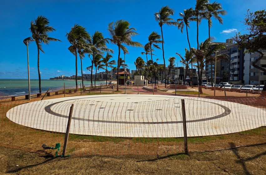 Posto 7 recebe fonte interativa com jatos de água