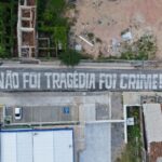 População dos Flexais denuncia violações de direitos através de mensagens pintadas