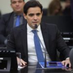 Deputado Lelo Maia cobra solução para retirada de estacionamentos na orla de Maceió