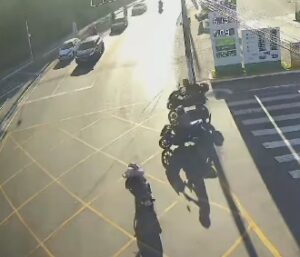 Três motociclistas se envolvem em acidente na Leste-Oeste