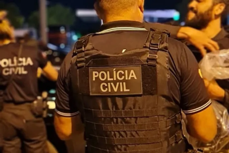 Polícia cumpre 45 mandados contra organização ligada a tráfico e homicídios no Agreste