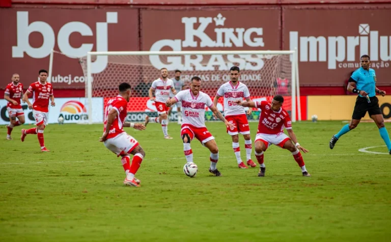 CRB empata com Vila Nova na estreia da Série B