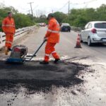 DER conclui reparo em buraco aberto nesta segunda na rodovia AL-101 Norte