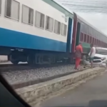 Carro colide com trem após tentar atravessar linha férrea em Rio Largo
