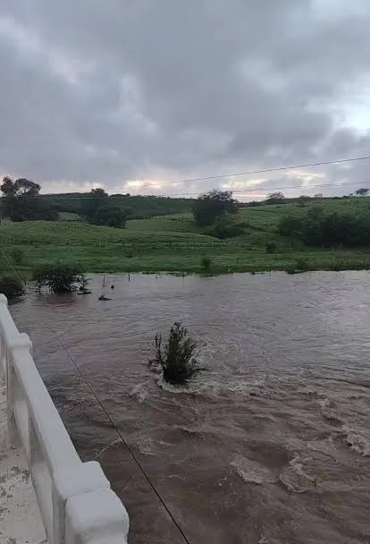 MPF articula ações de fiscalização para coibir despejo irregular de esgoto no Rio Ipanema