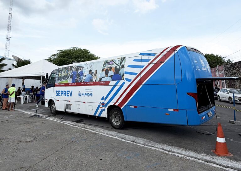 Ônibus da Seprev levará serviços essenciais à população de Batalha nesta sexta