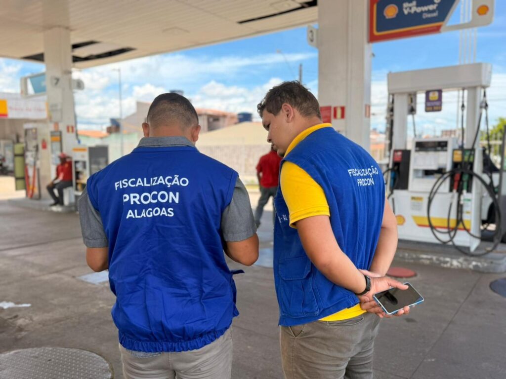 Procon fiscaliza postos de combustíveis em Alagoas