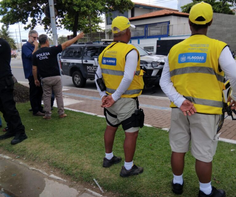 Banhista encontra crânio na orla de Pajuçara, em Maceió