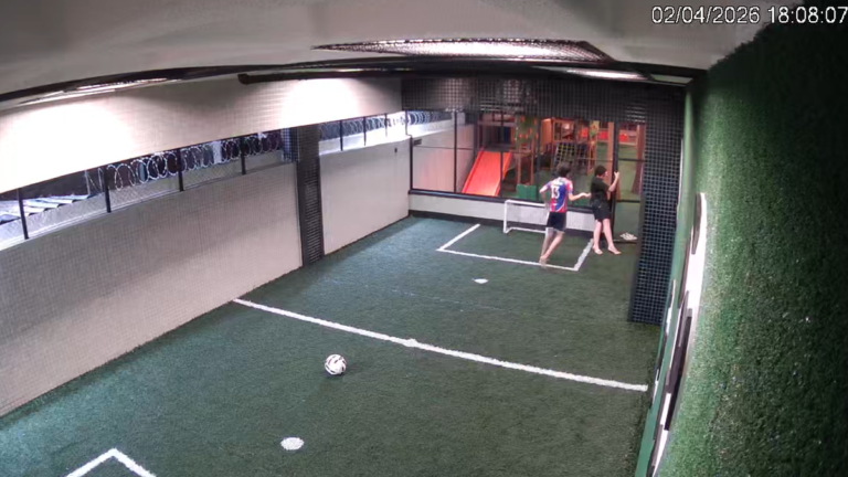 Adolescente sofre choque elétrico em condomínio em Maceió