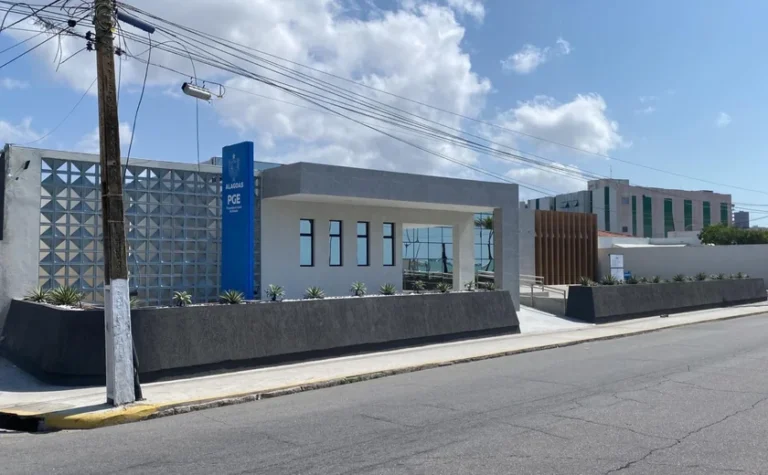 Governo de Alagoas lança concurso para procurador do Estado com salário de R$ 35,8 mil