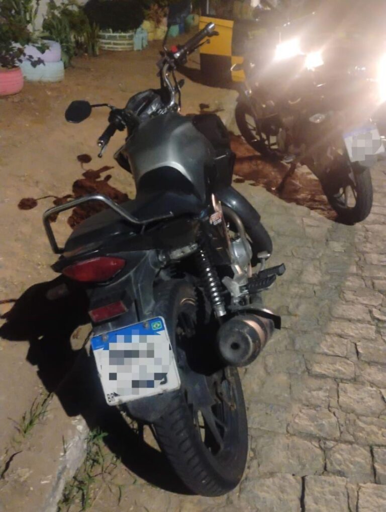 DMTT segue GPS e recupera moto furtada na Pajuçara