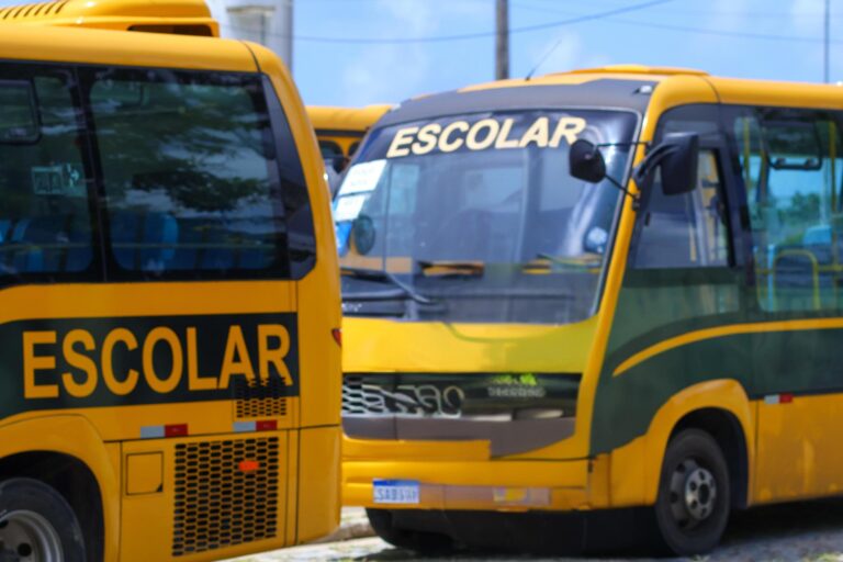 Detran de Alagoas não renovará licença de ônibus escolar com mais de 15 anos de uso
