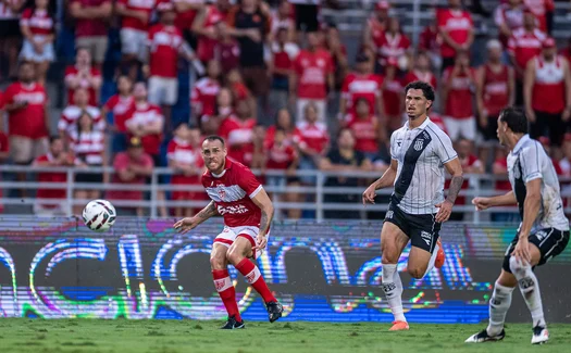 CRB vira sobre a Ponte Preta e goleia por 4 a 2 no Rei Pelé