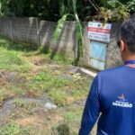 Fiscalização flagra lançamento de esgoto em riacho no Jardim Petrópolis