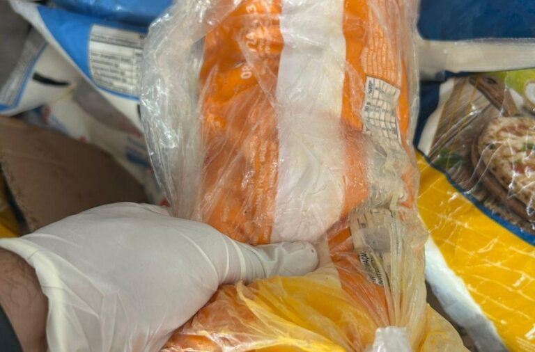 Vigilância Sanitária recolhe 200 kg de produtos estragados no Tabuleiro, em Maceió