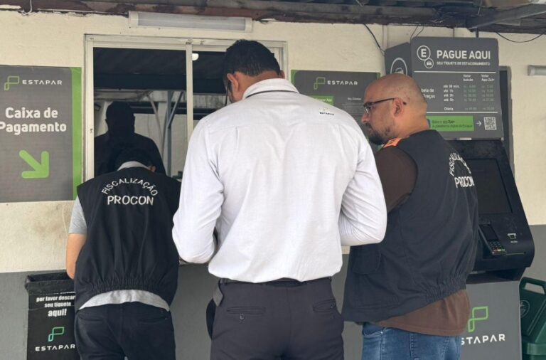Procon Maceió fiscaliza estacionamentos de hospitais particulares