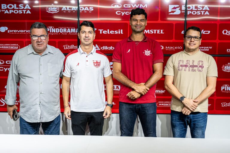 Gum fala pela primeira vez como coordenador técnico do CRB