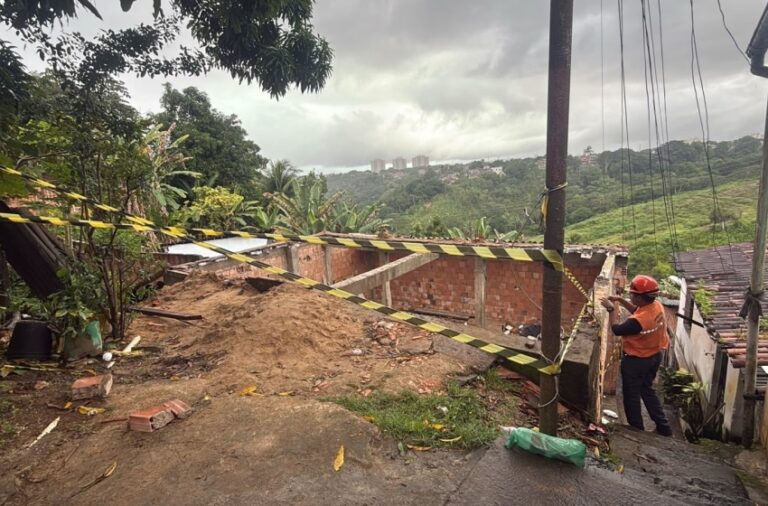 Defesa Civil de Maceió amplia ações preventivas de demolições de imóveis