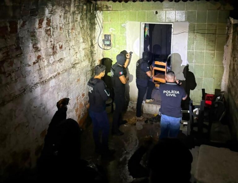 Polícia deflagra operação contra o tráfico de drogas em Maceió