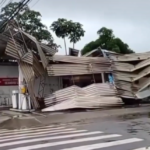 Chuva derruba estrutura de posto de combustíveis no Trapiche