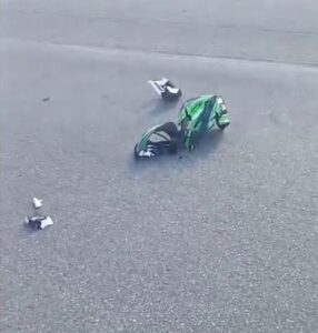 em-acidente-na-br-101-em-messias-capacete-ficou-destruido