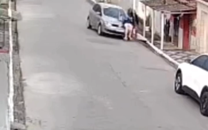 Câmera registra momento que meninas são atropeladas em Paulo Jacinto