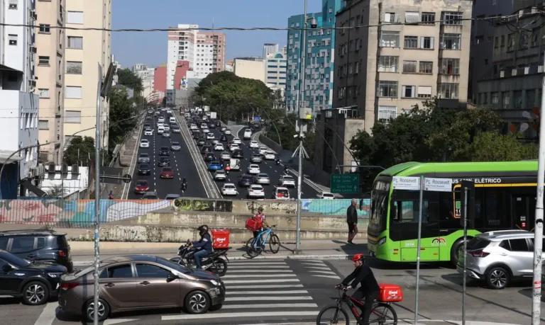 Entregador já pode acessar crédito para moto e bicicleta