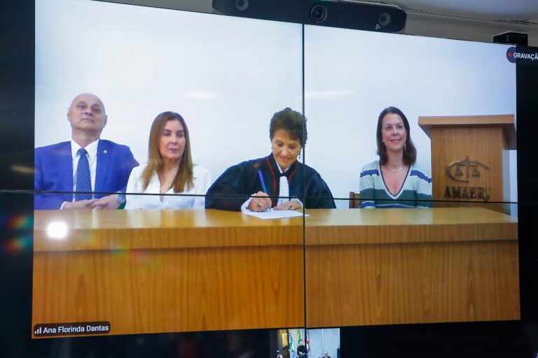 Ana Florinda Dantas toma posse como desembargadora do Tribunal de Justiça de Alagoas