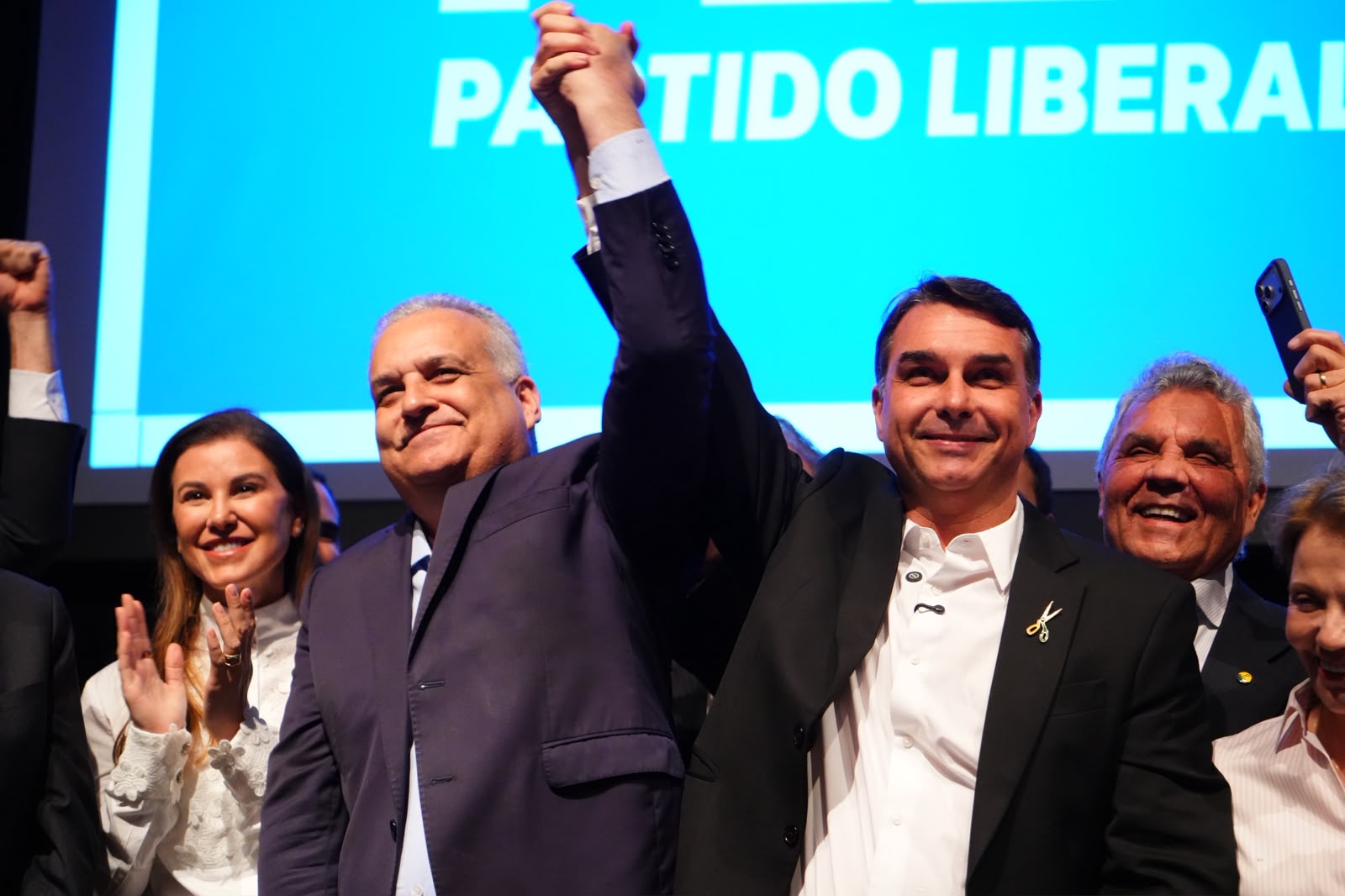 flávio bolsonaro alfredo gaspar vice