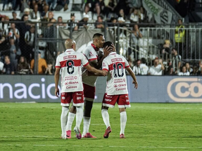 CRB vence Athletic fora de casa e entra no G6 da Série B