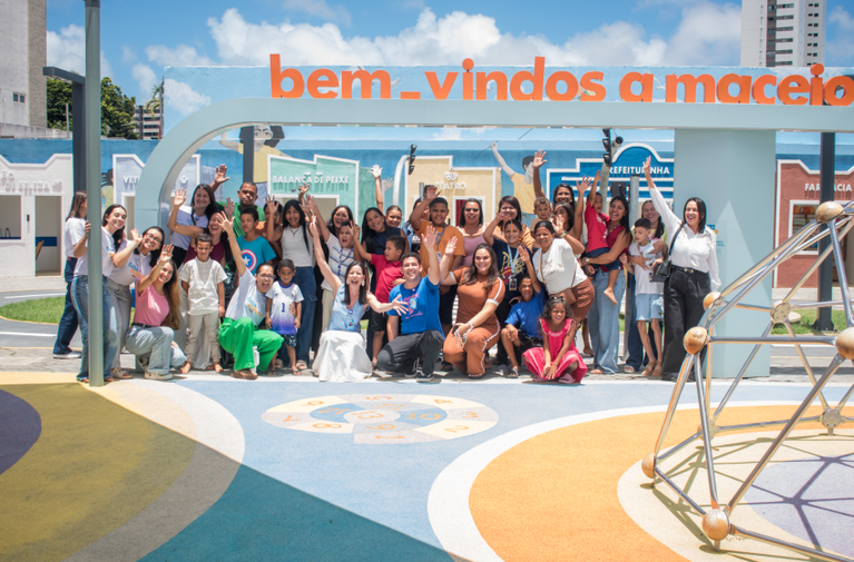 Mães atípicas de Penedo visitam Casa do Autista de Maceió