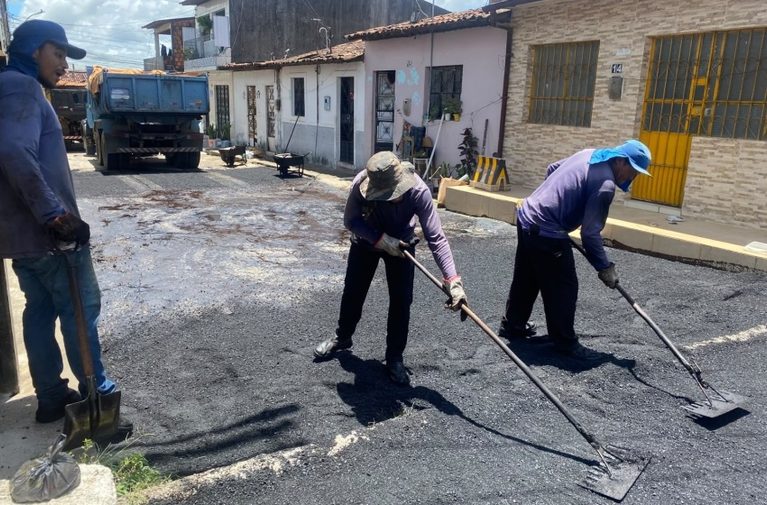 Infraestrutura reforça recuperação de vias em Maceió