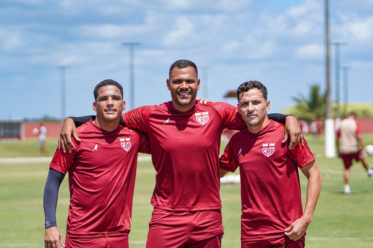 Série B: CRB finaliza preparação e viaja para Fortaleza