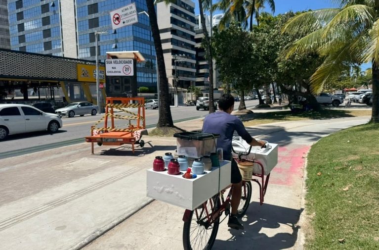 Controladores de velocidade são instalados na orla de Maceió