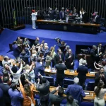 Senado aprova fim da escala 6×1 e redução da jornada de trabalho