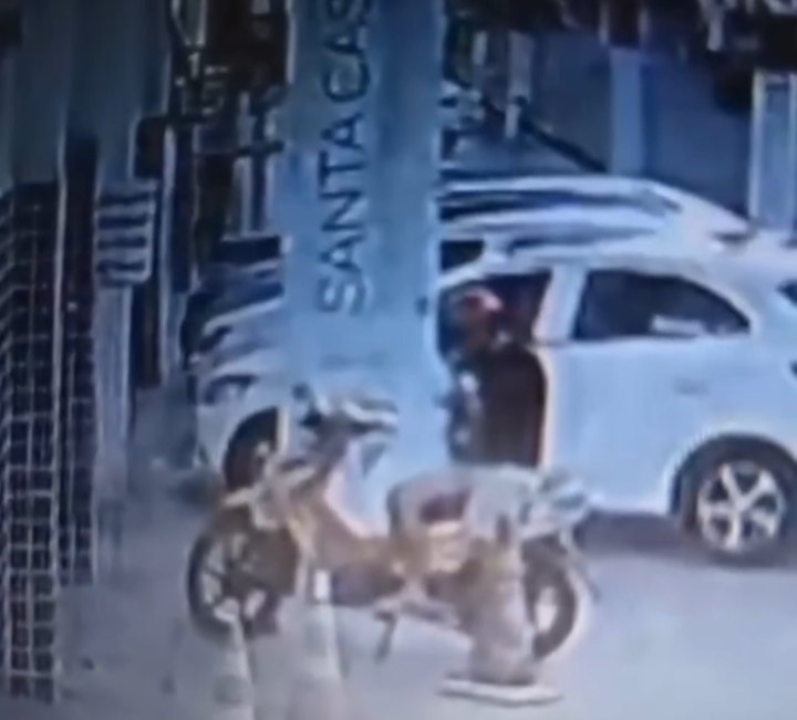 Moto é furtada em frente a hospital em Maceió enquanto proprietário esperava o nascimento da filha