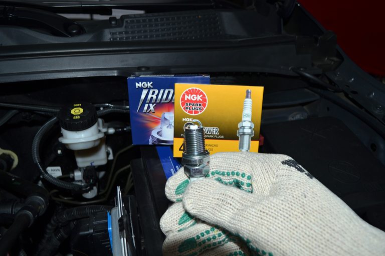 NGK alerta para atenção especial com a manutenção preventiva de automóveis com mais de 10 anos