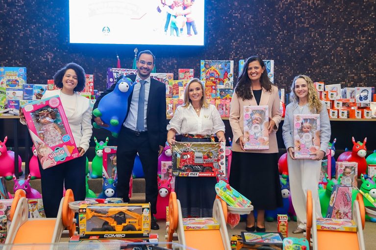 Cartórios de Alagoas doam R$ 23 mil em brinquedos para campanha do Tribunal de Justiça