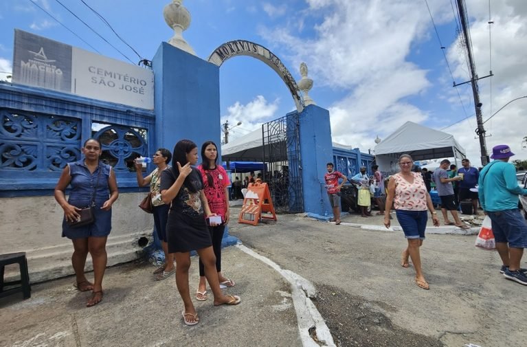 Cemitérios de Maceió terão programação religiosa no Dia de Finados